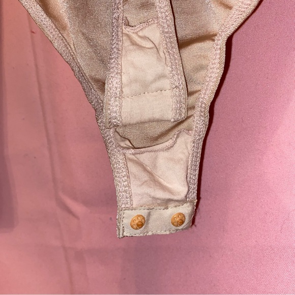 Taupe ‘Thats Hot’ Bodysuit Small Longsleeve White Cream Off Shoulder Free People - Picture 11 of 16